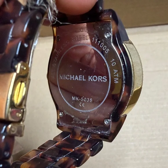 Michael Kors Brown and Gold Men's Watch - Picture 2 of 3